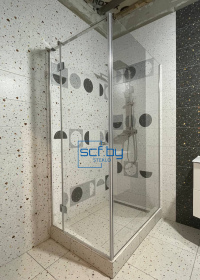 clients and partners8-Угловая душевая с распашной дверью и двумя неподвижными стеклами